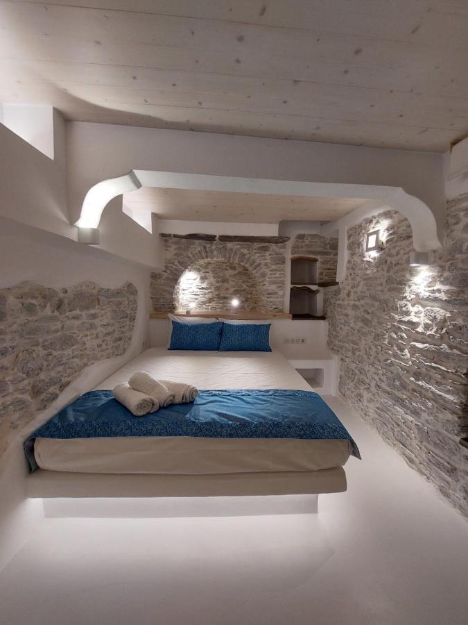 Margaret'S Houses In Tinos Town Exteriör bild